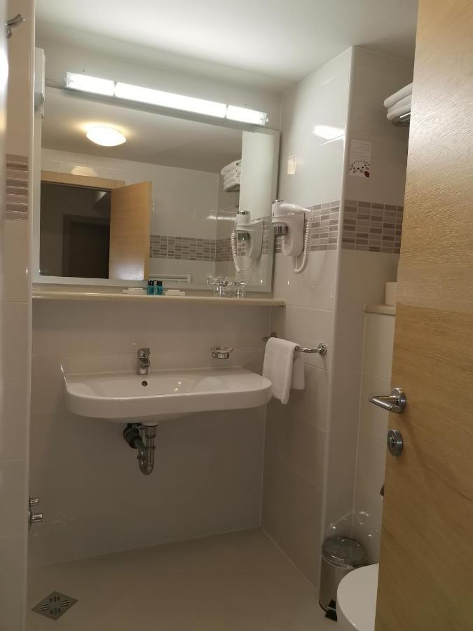 Hotel Quercus Drvenik  Εξωτερικό φωτογραφία