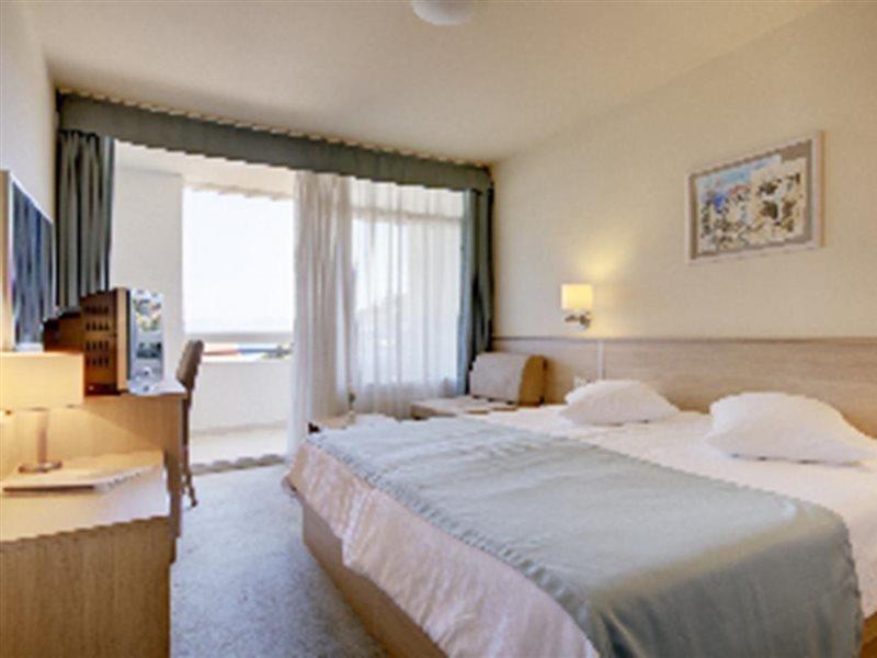 Hotel Quercus Drvenik  Εξωτερικό φωτογραφία
